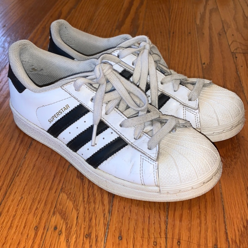 Adidas Superstar Shell Toe Sneakers - Men’s Size 5